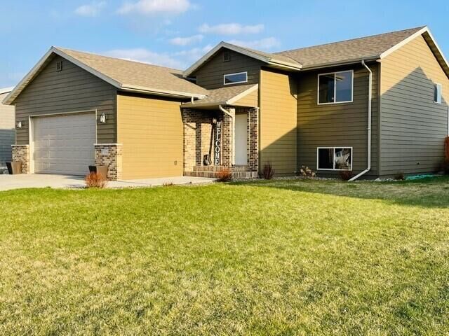 Property Photo:  1114 NE 28th Ave  SD 57401 