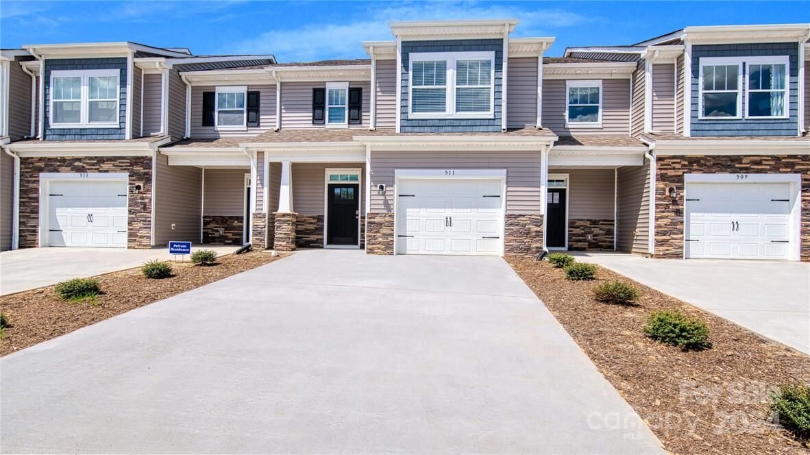 Property Photo: 321 Creekview Road NC 28792
