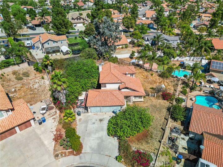 Property Photo:  482 Peachwood Place  CA 92506 