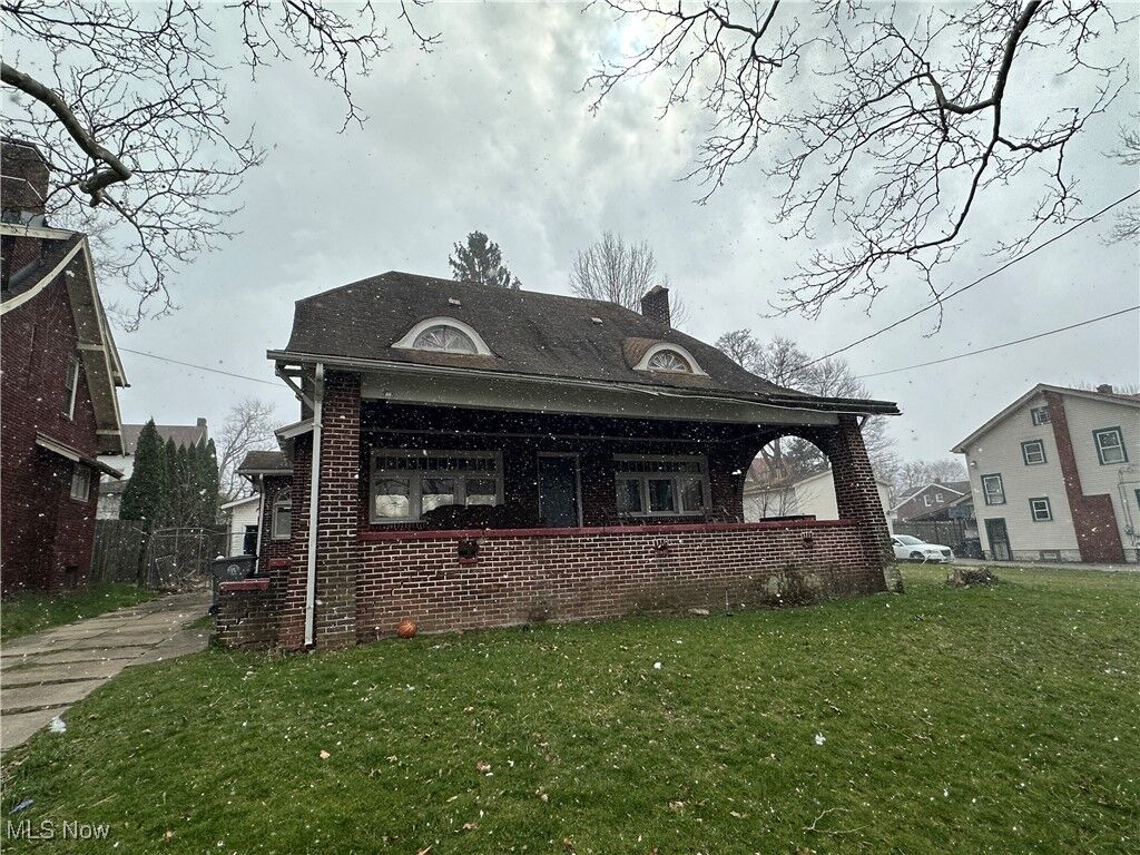 Property Photo:  735 Linwood Avenue  OH 44511 
