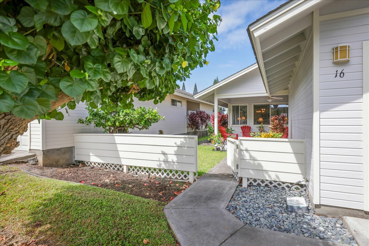 Property Photo:  75-252 Nani Kailua Dr 16  HI 96740 