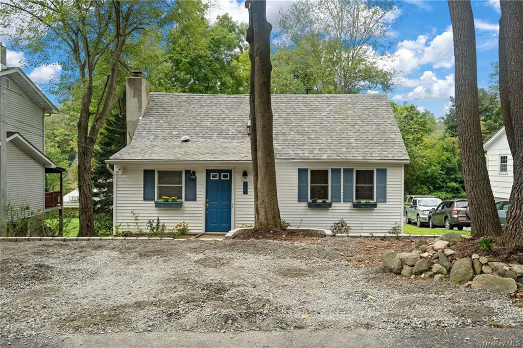 Property Photo:  309 Sprout Brook Road  NY 10524 