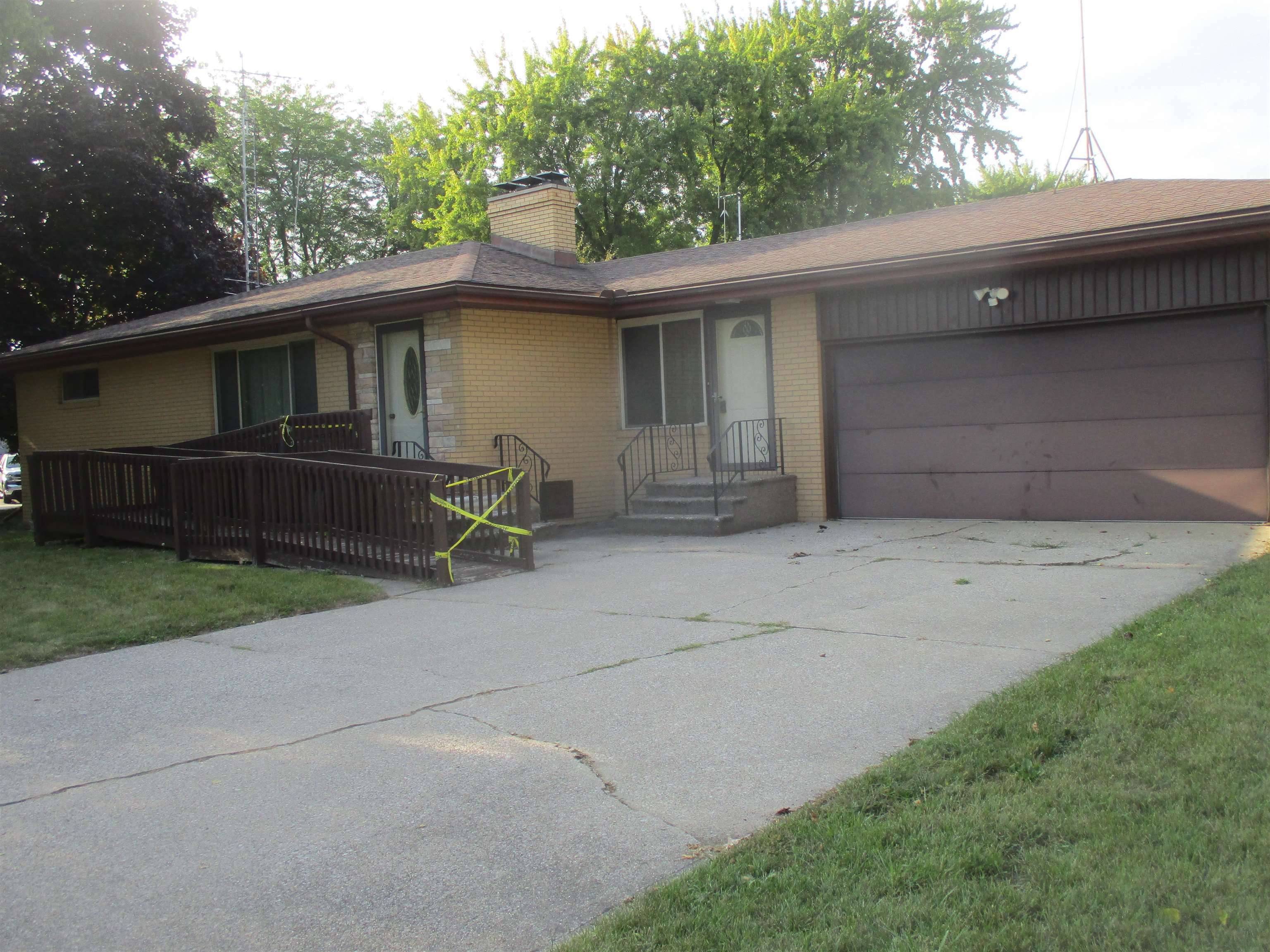 3359 Glendora Drive  Bay City MI 48706 photo