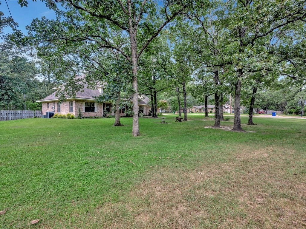 Property Photo:  813 Edgewood  TX 75904 