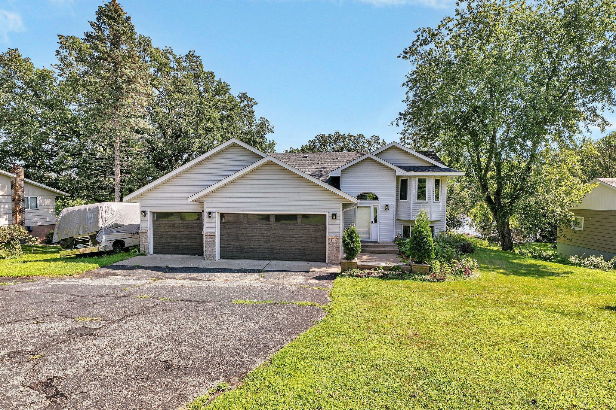 Property Photo:  344 Riverside Avenue S  MN 56377 