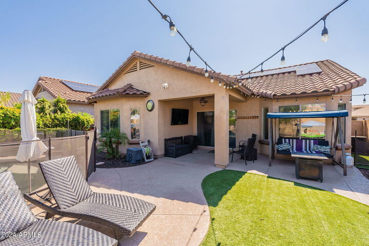 Property Photo: 26916 N 52nd Glen AZ 85083