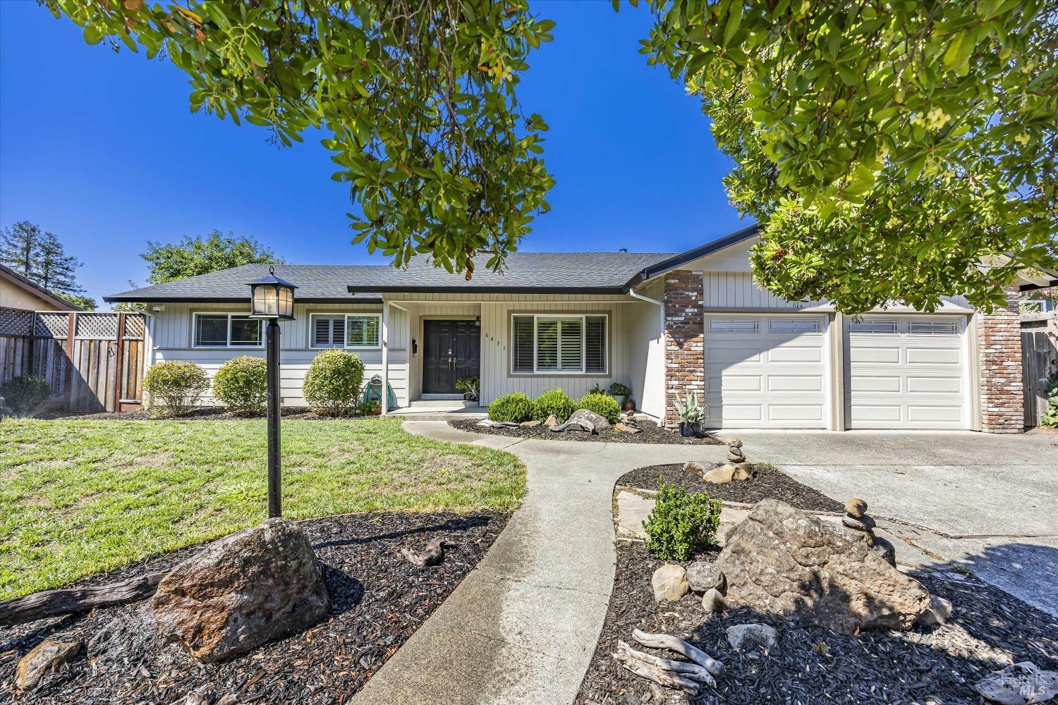 Property Photo:  6431 Bridgewood Drive  CA 95409 