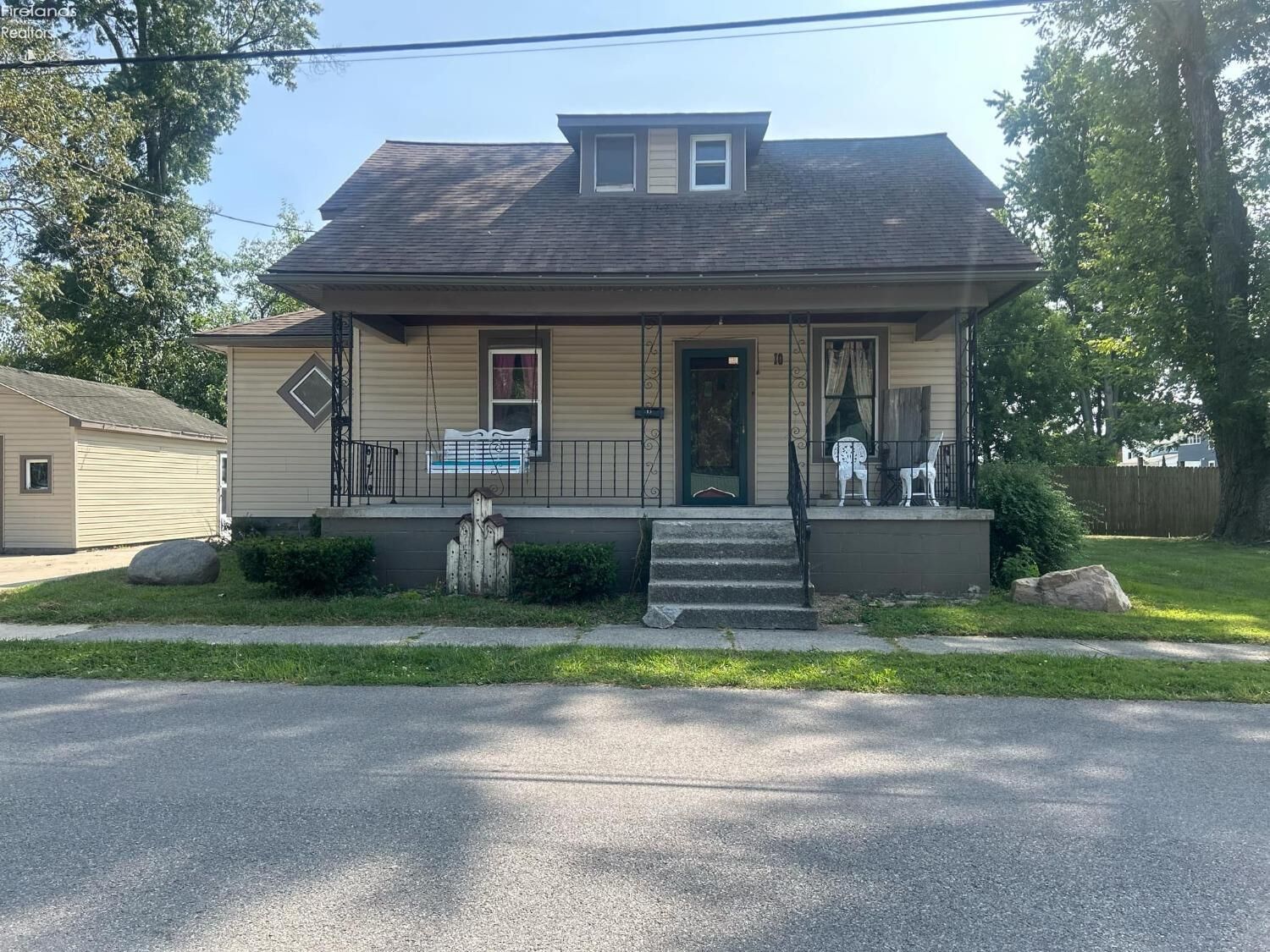Property Photo:  10 E Harkness Street  OH 44857 