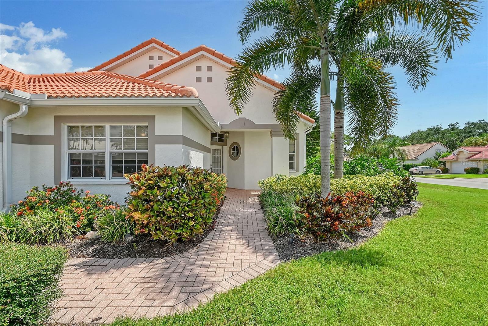 5814 Fairwoods Circle  Sarasota FL 34243 photo