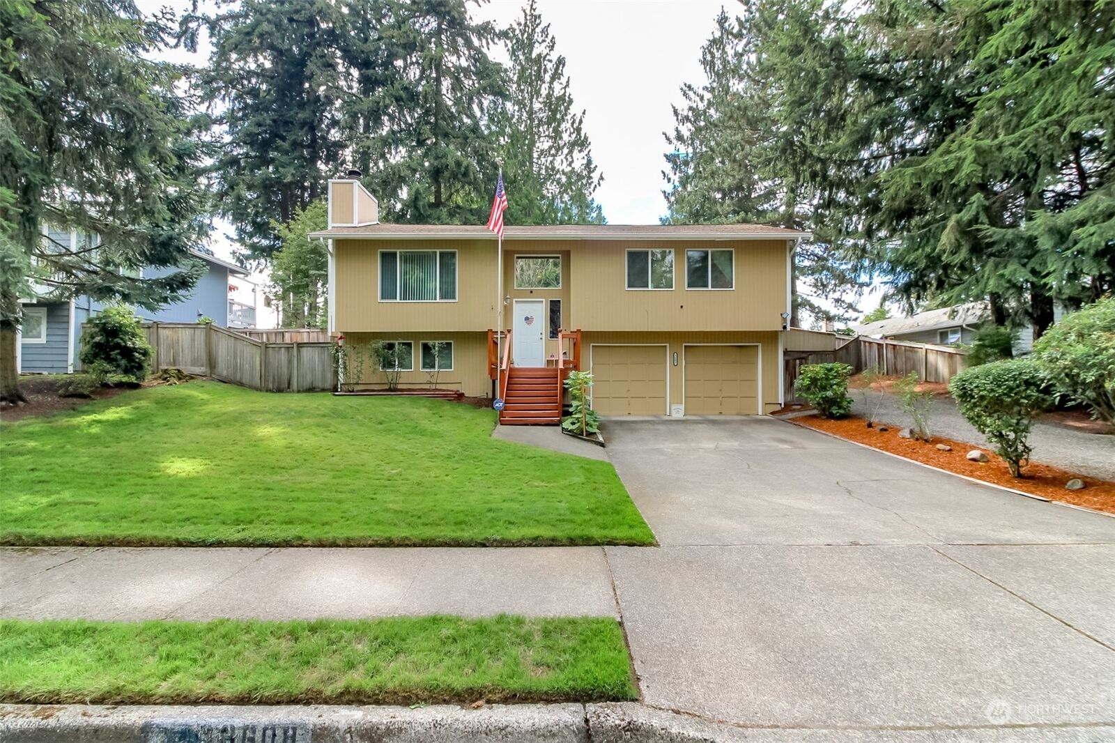 Property Photo:  3608 25th Street SE  WA 98374 