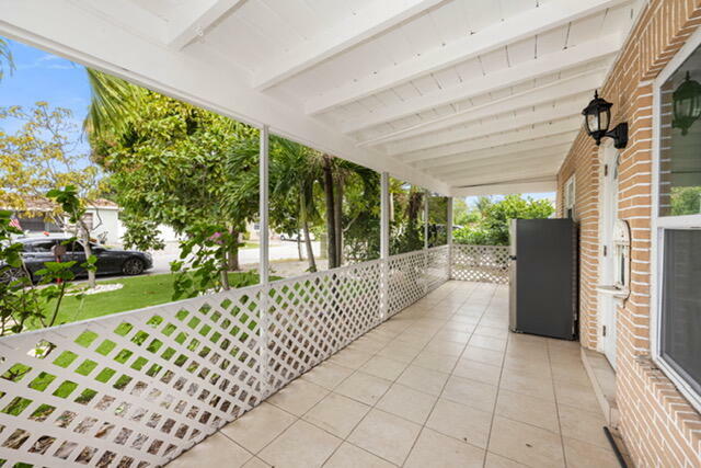 Property Photo:  4344 Kent Avenue  FL 33461 