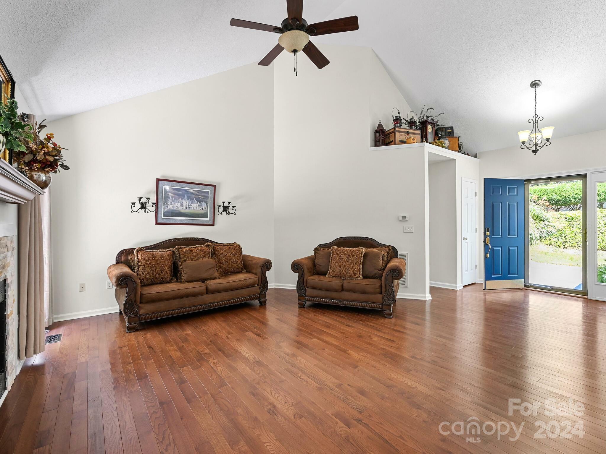 Property Photo:  701 Salisbury Road  NC 28792 