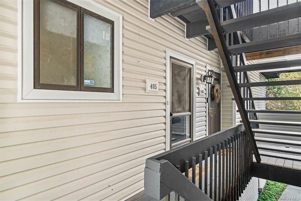 Property Photo:  405 Drew Lane  NY 10512 