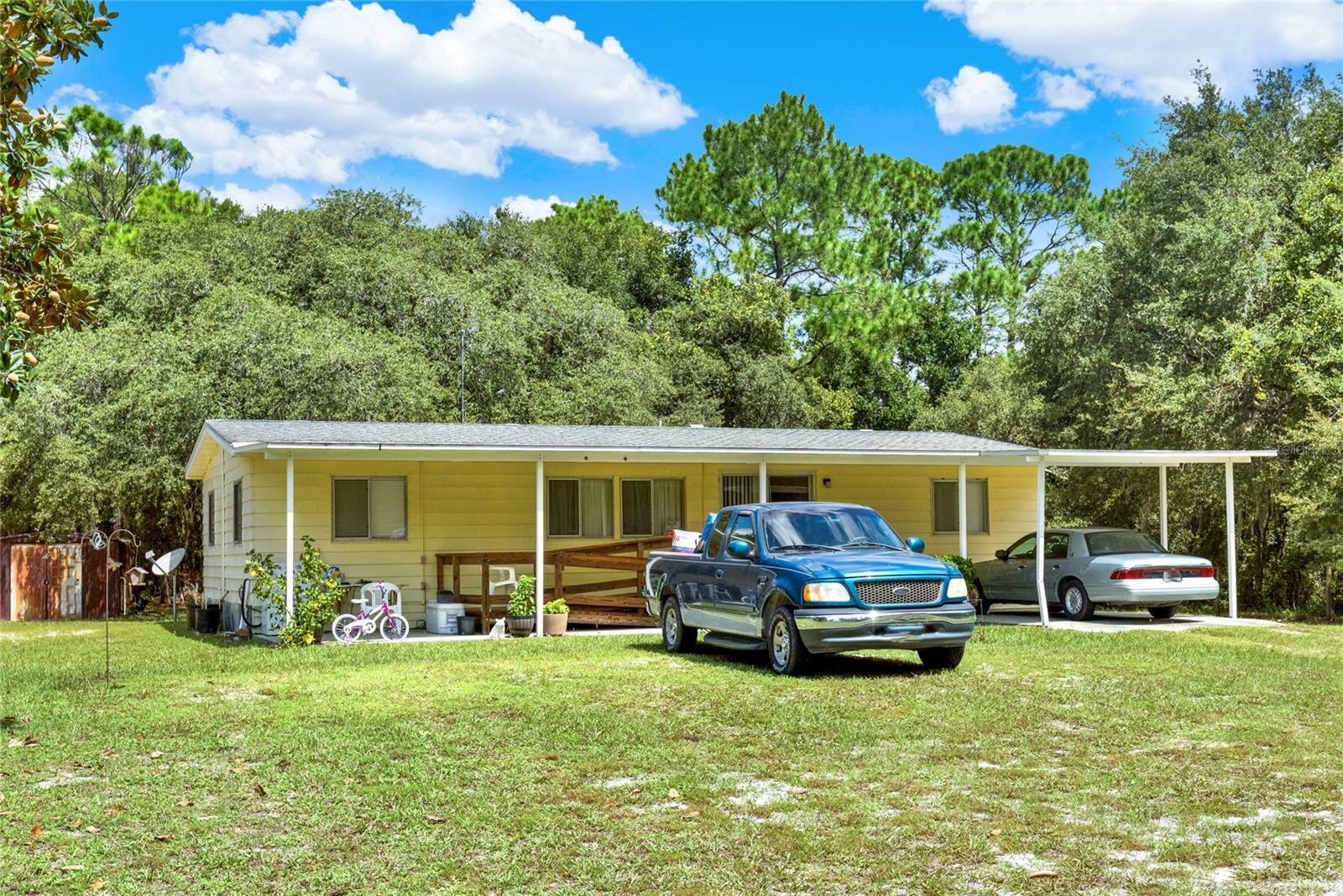 Property Photo:  2549 Bluff View Drive  FL 34736 