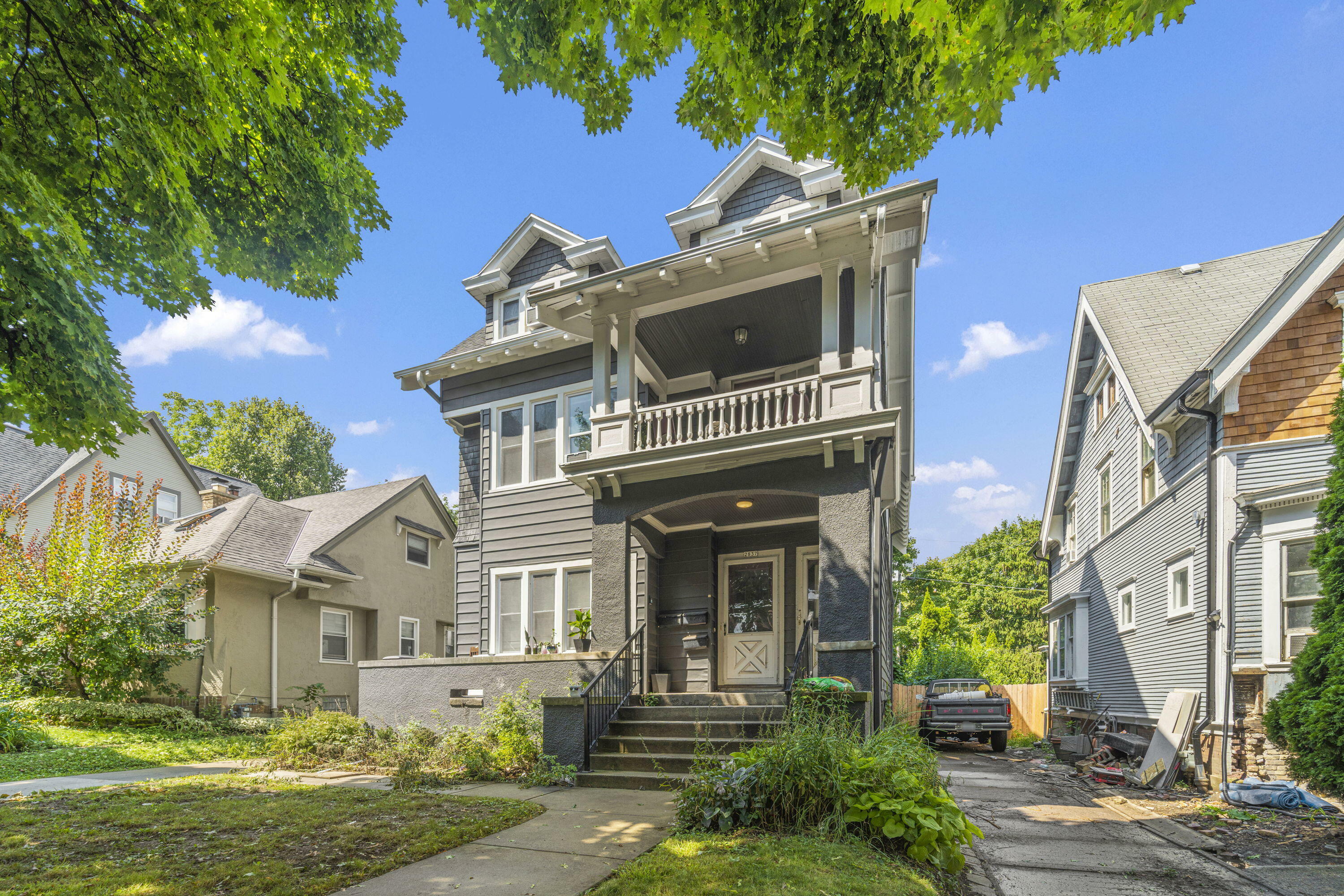 Property Photo:  2837 N Maryland Ave 2839  WI 53211 