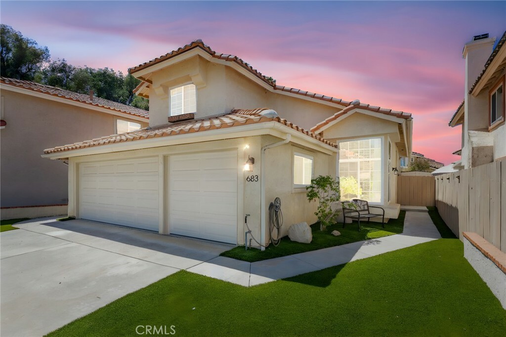 Property Photo:  683 Crestwood Place  CA 92026 