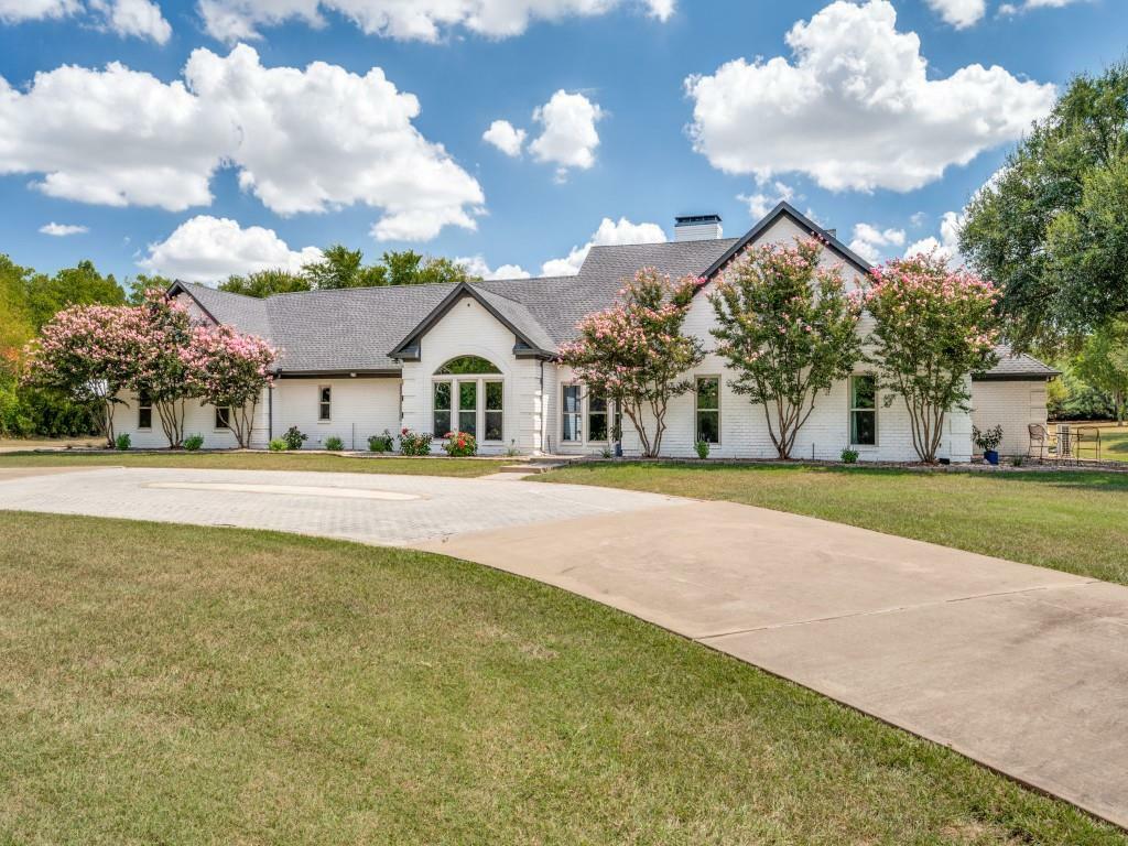 Property Photo:  27 Meadowcreek Drive  TX 75454 