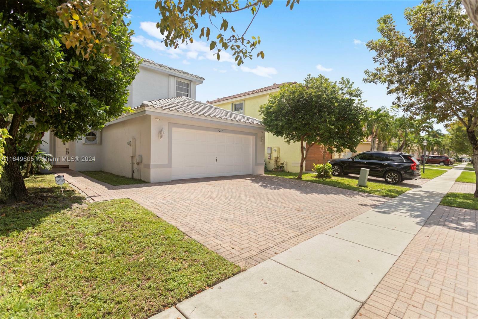 Property Photo:  4261 SW 126th Ave  FL 33027 