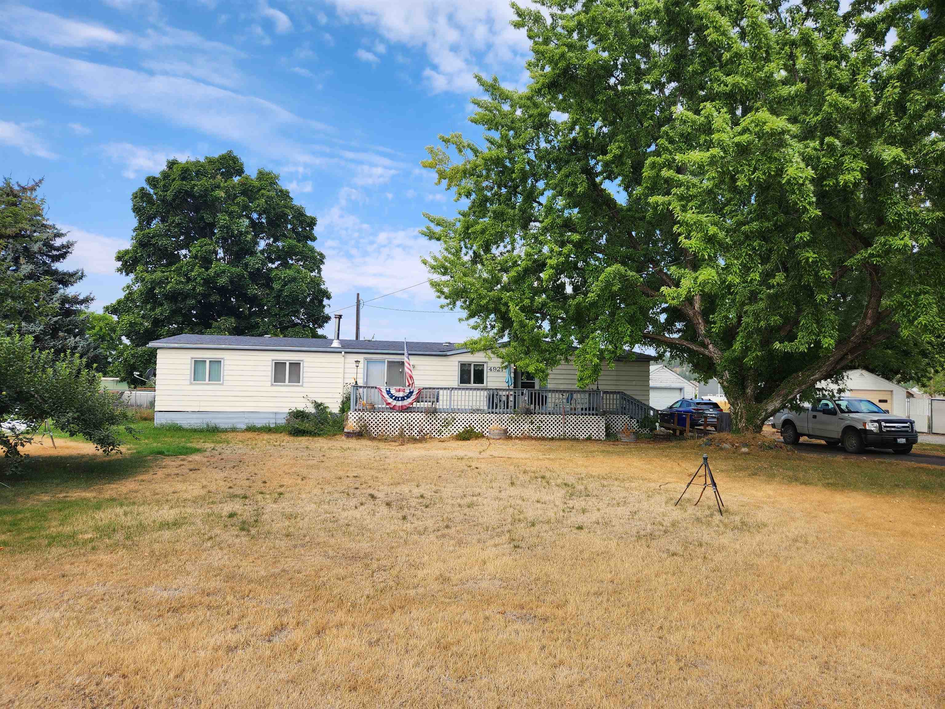 Property Photo:  4921 N Evergreen Rd  WA 99216 