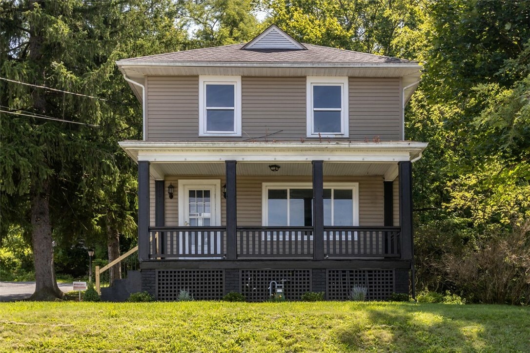 Property Photo:  1401 Wade Street Extension  PA 15001 