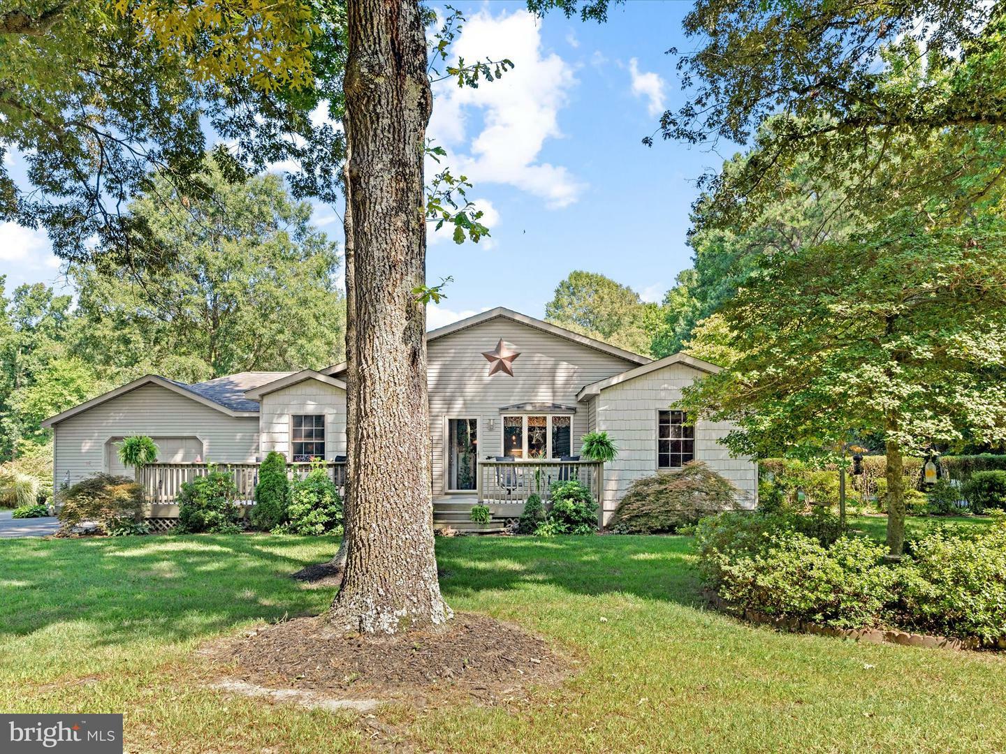 Property Photo:  831 Log Cabin Road  DE 19963 