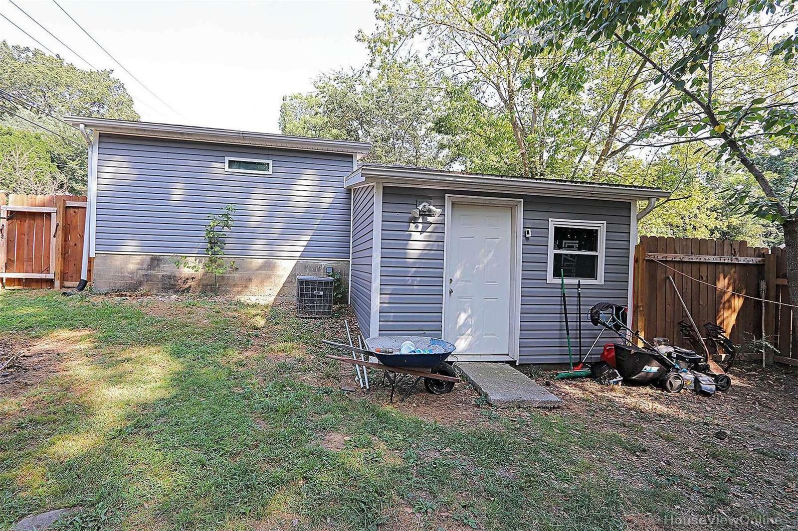 Property Photo:  1439 N Spanish Street  MO 63701 