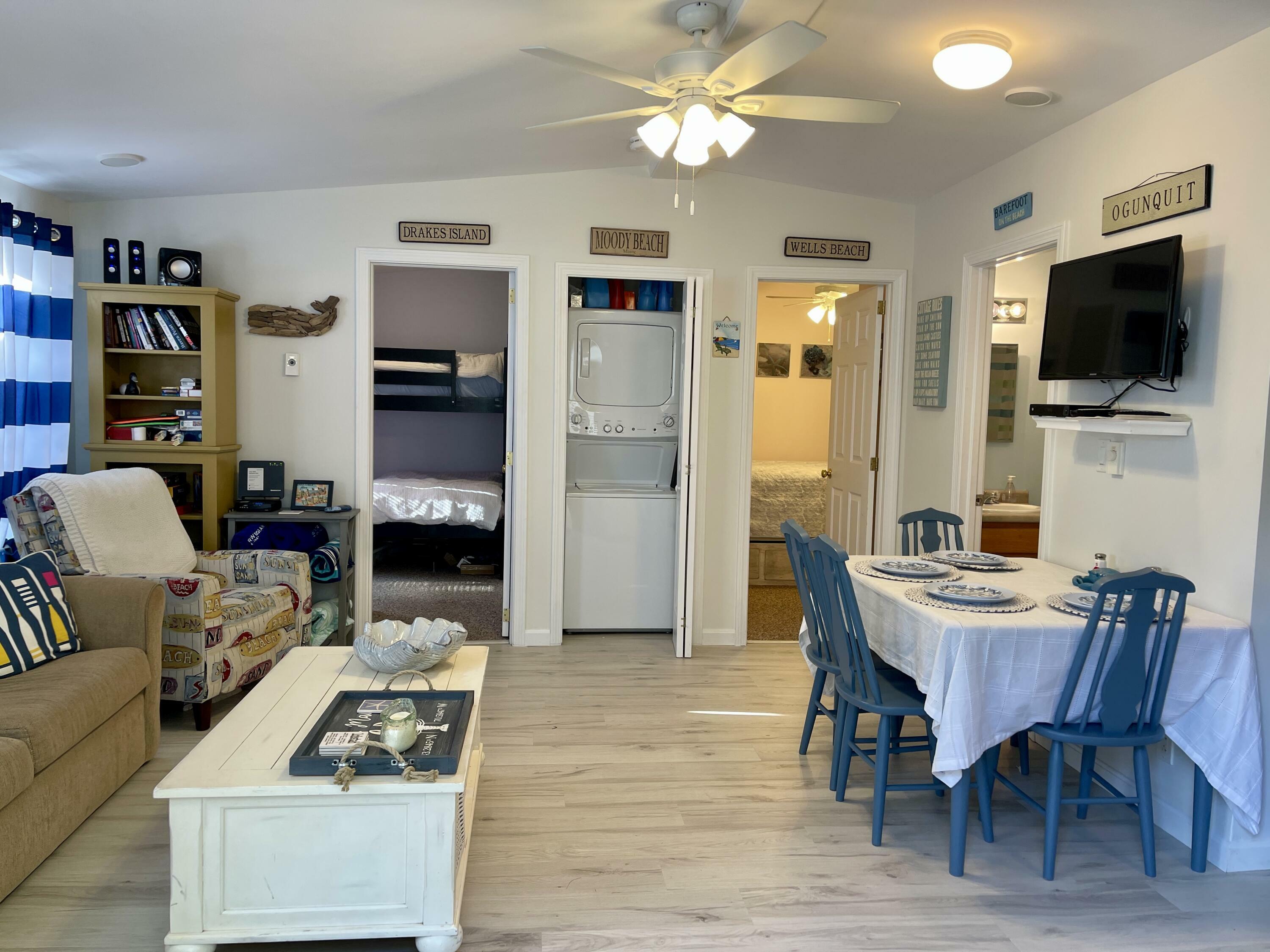 Property Photo: 412 Post Road 300 ME 04090