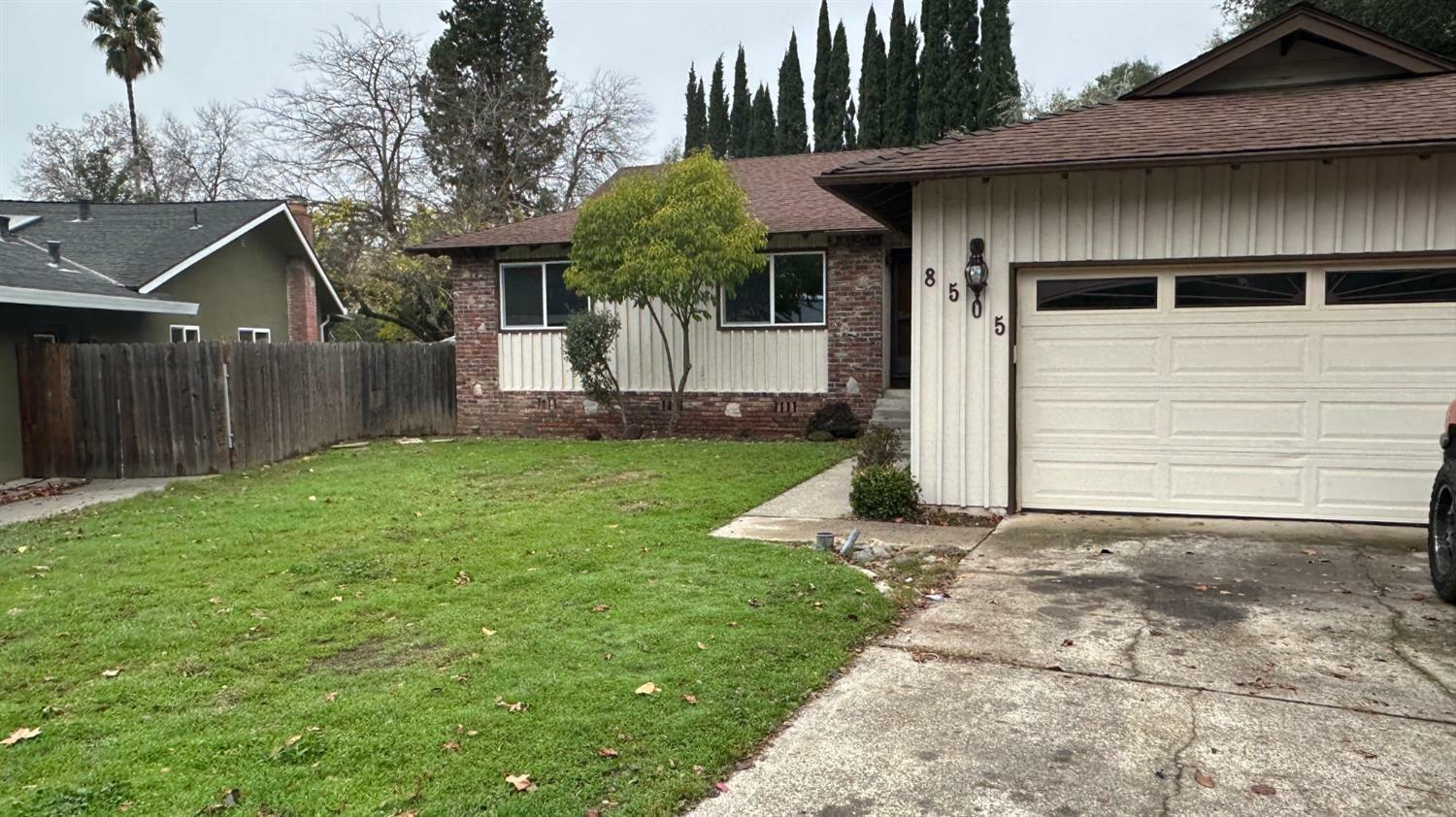 Property Photo: 8505 Hayden Way CA 95628