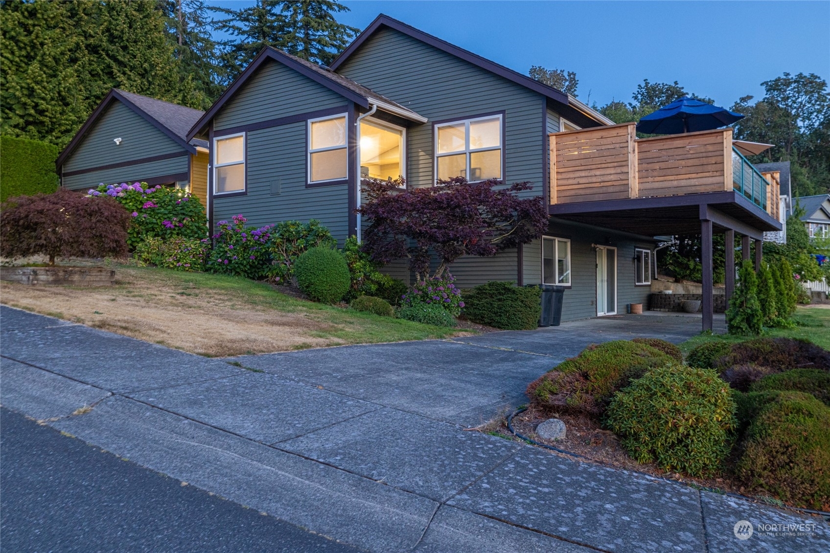 Property Photo:  1415 Edwards Street  WA 98229 