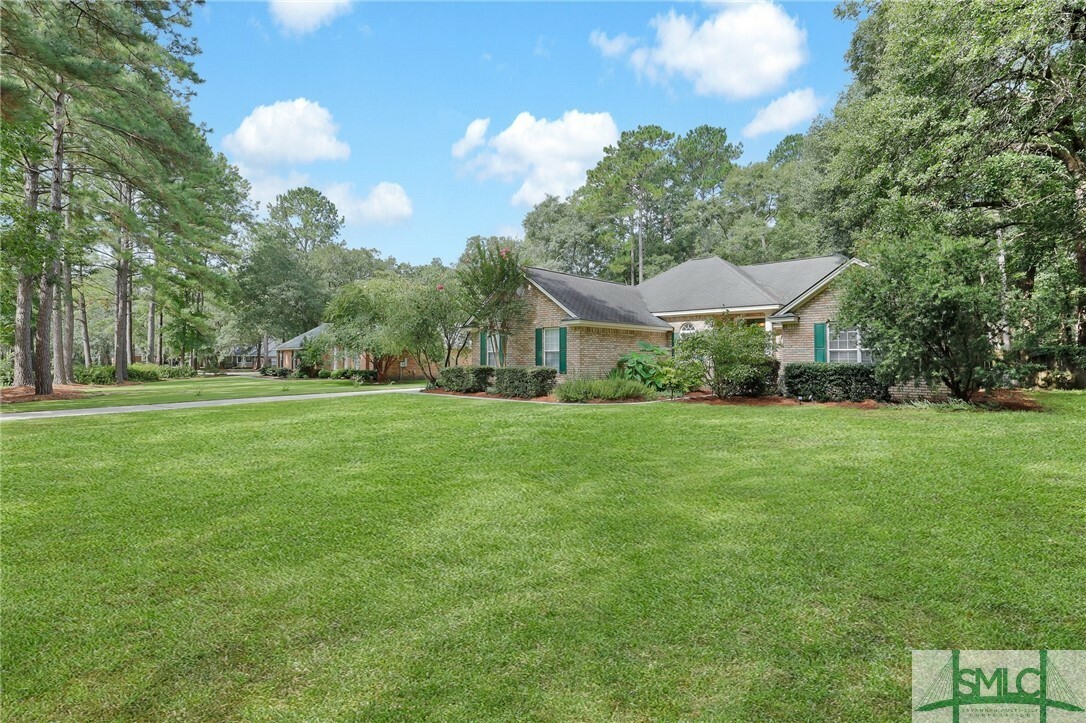 Property Photo:  139 Oak Side Court  GA 31324 