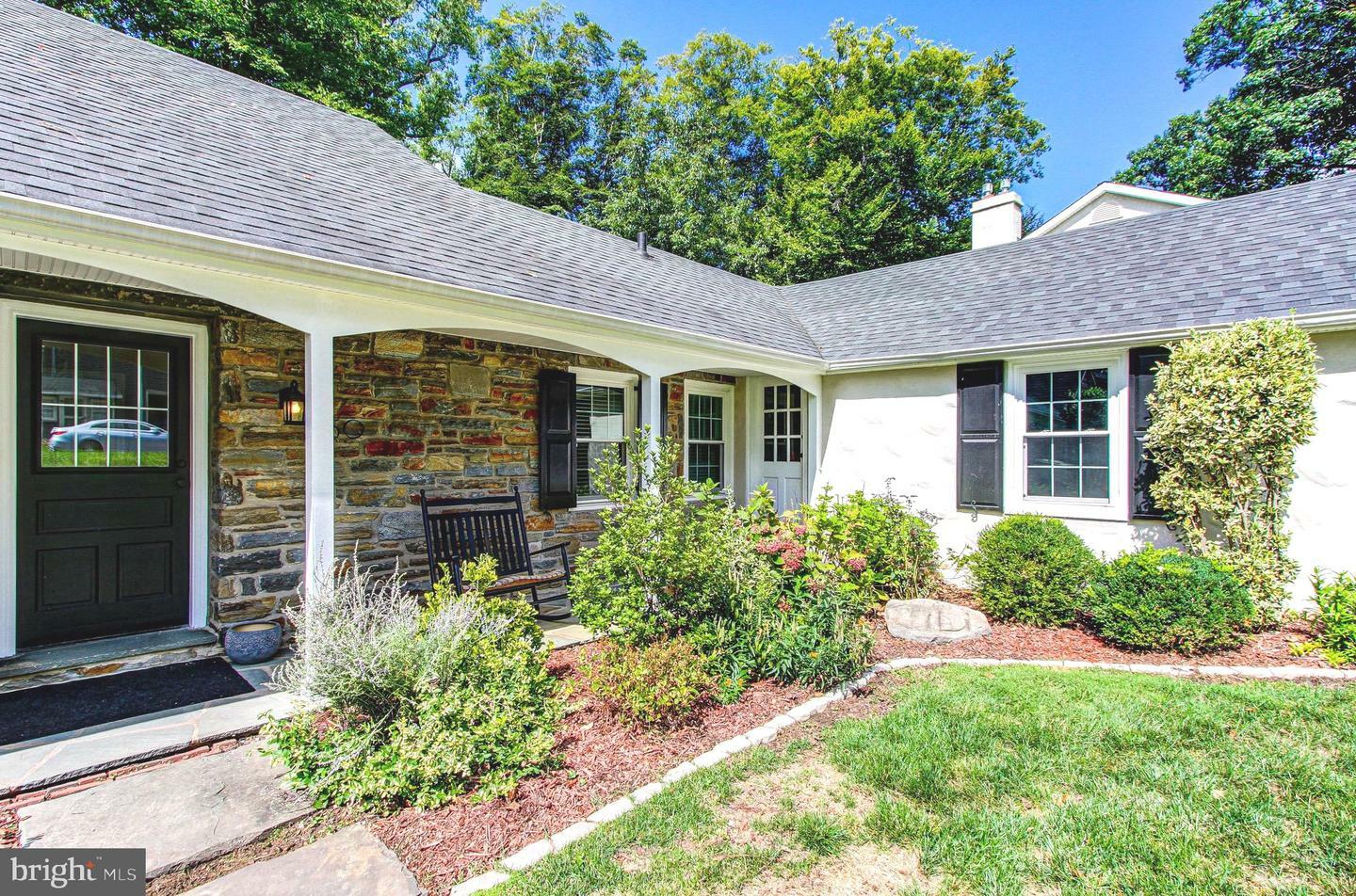 Property Photo:  50 Pilgrim Lane  PA 19026 