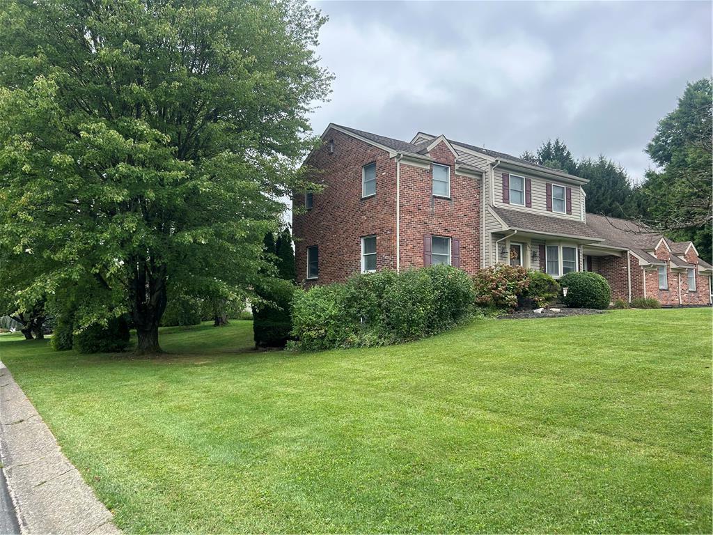 Property Photo:  3833 Fairlee Court  PA 18020 