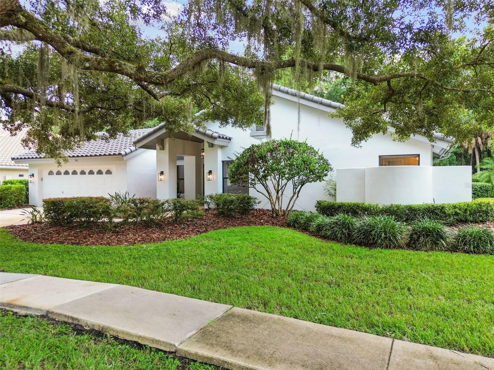 Property Photo:  4915 Londonderry Drive  FL 33647 