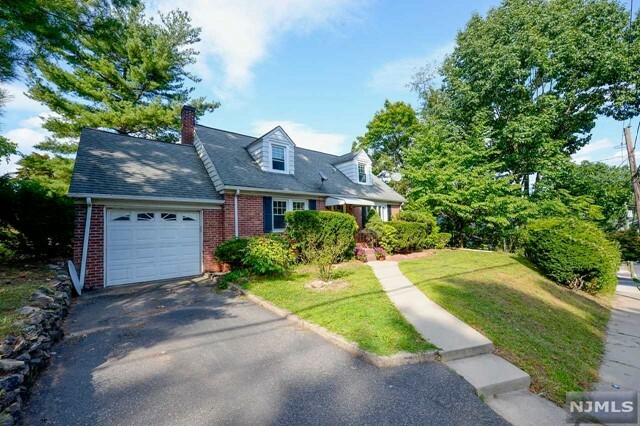 Property Photo:  36 Linwood Avenue  NJ 07630 