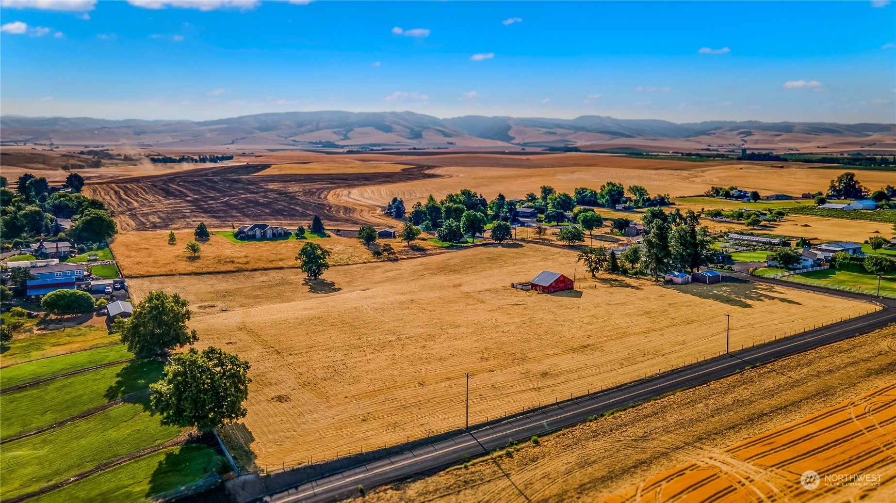 Property Photo:  1111 Rooster Road  WA 99362 