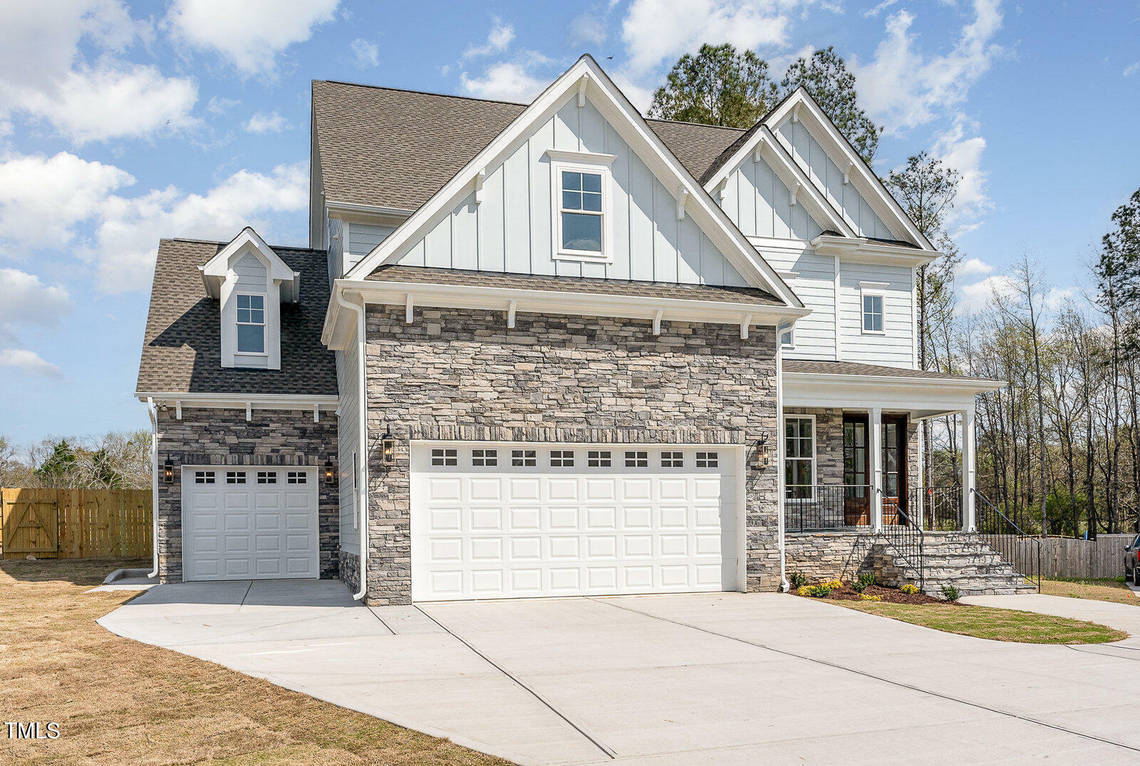 600 Darian Woods Drive,  Holly Springs NC 27540 photo