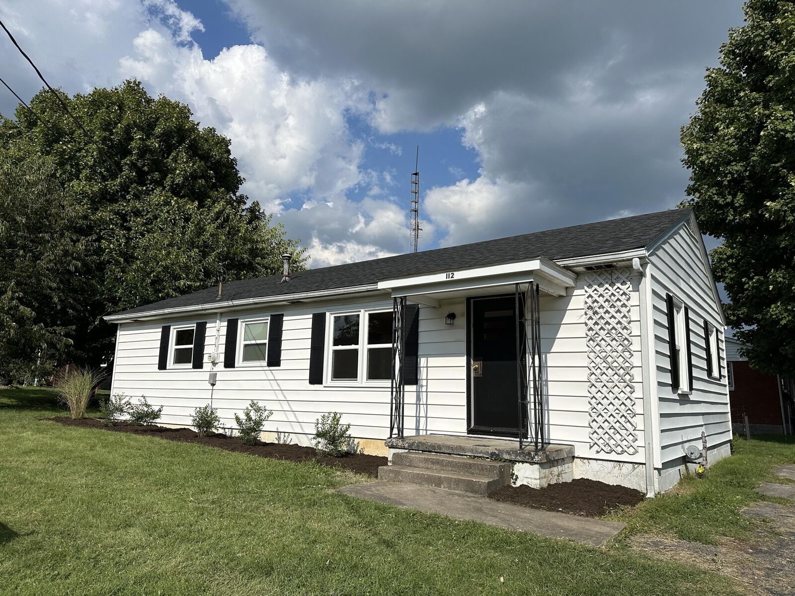 Property Photo:  112 Nichols Street  KY 40422 