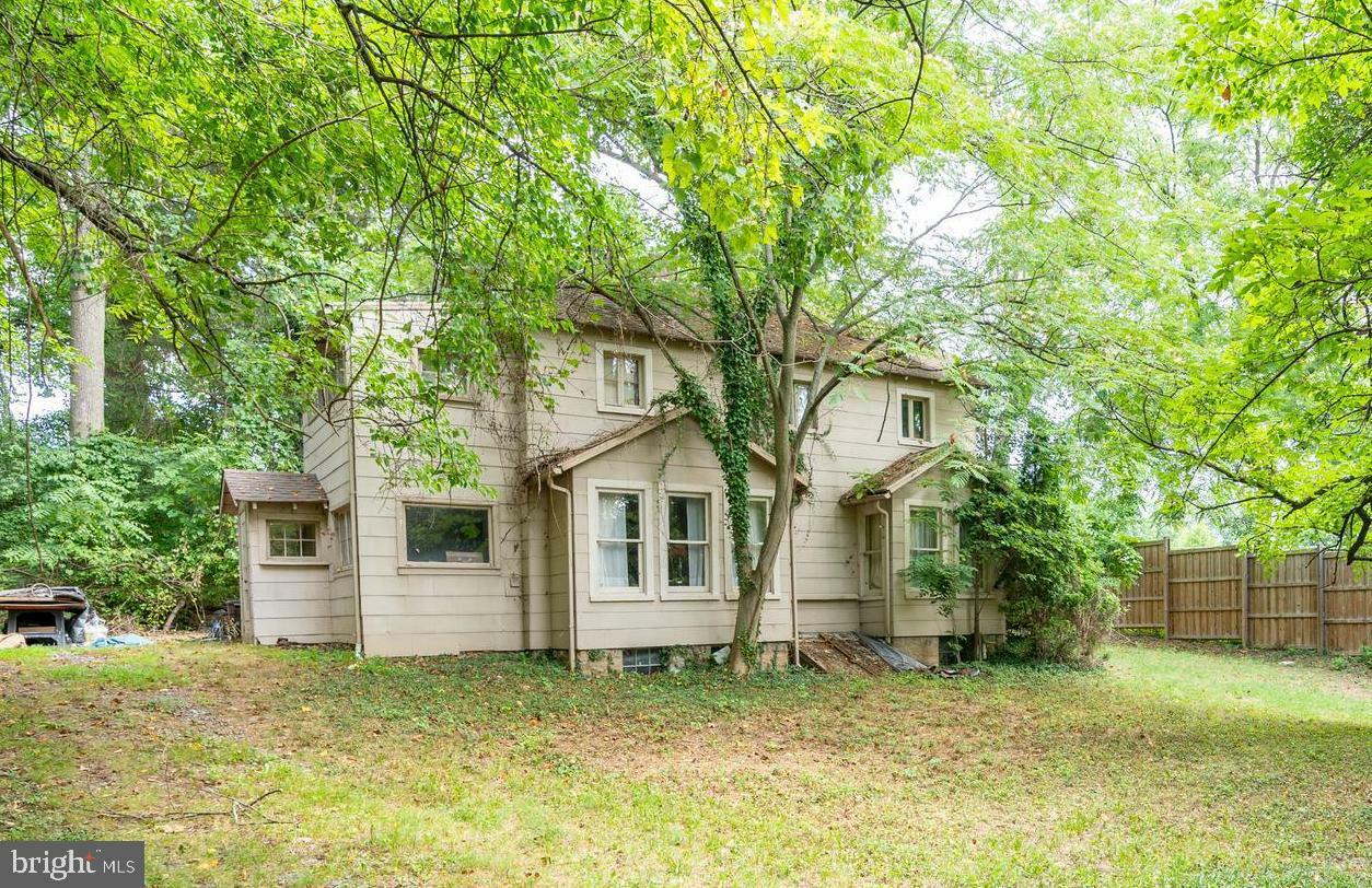 Property Photo:  2308 Great Falls Street  VA 22046 