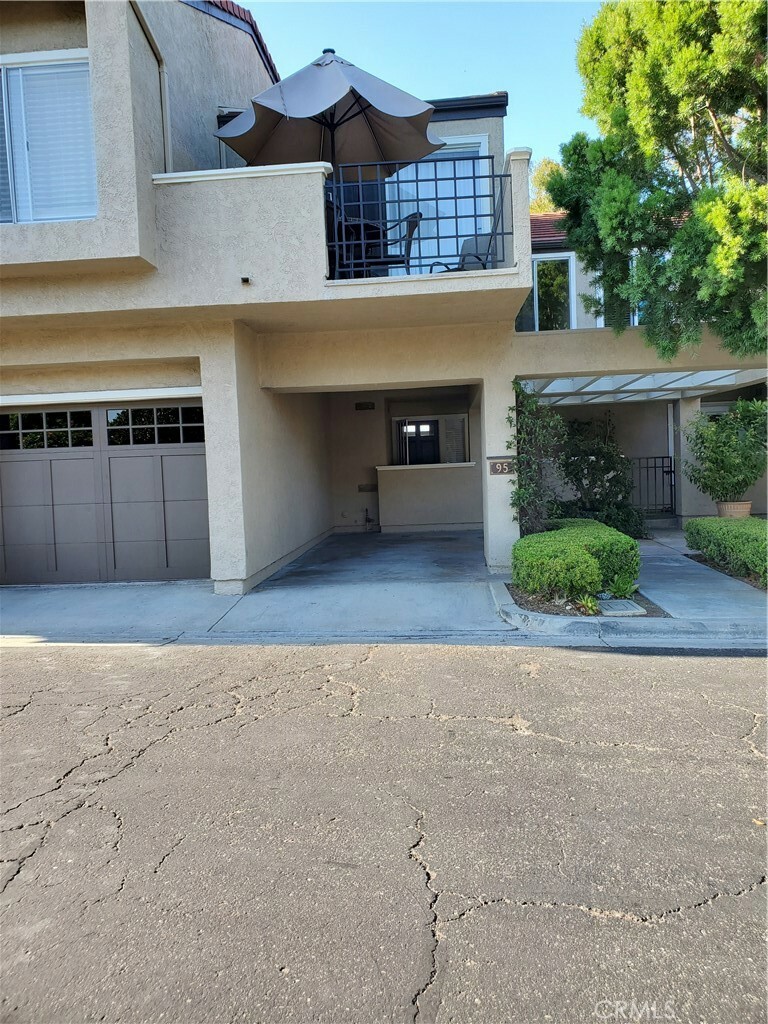 Property Photo:  95 Stanford Court 60  CA 92612 