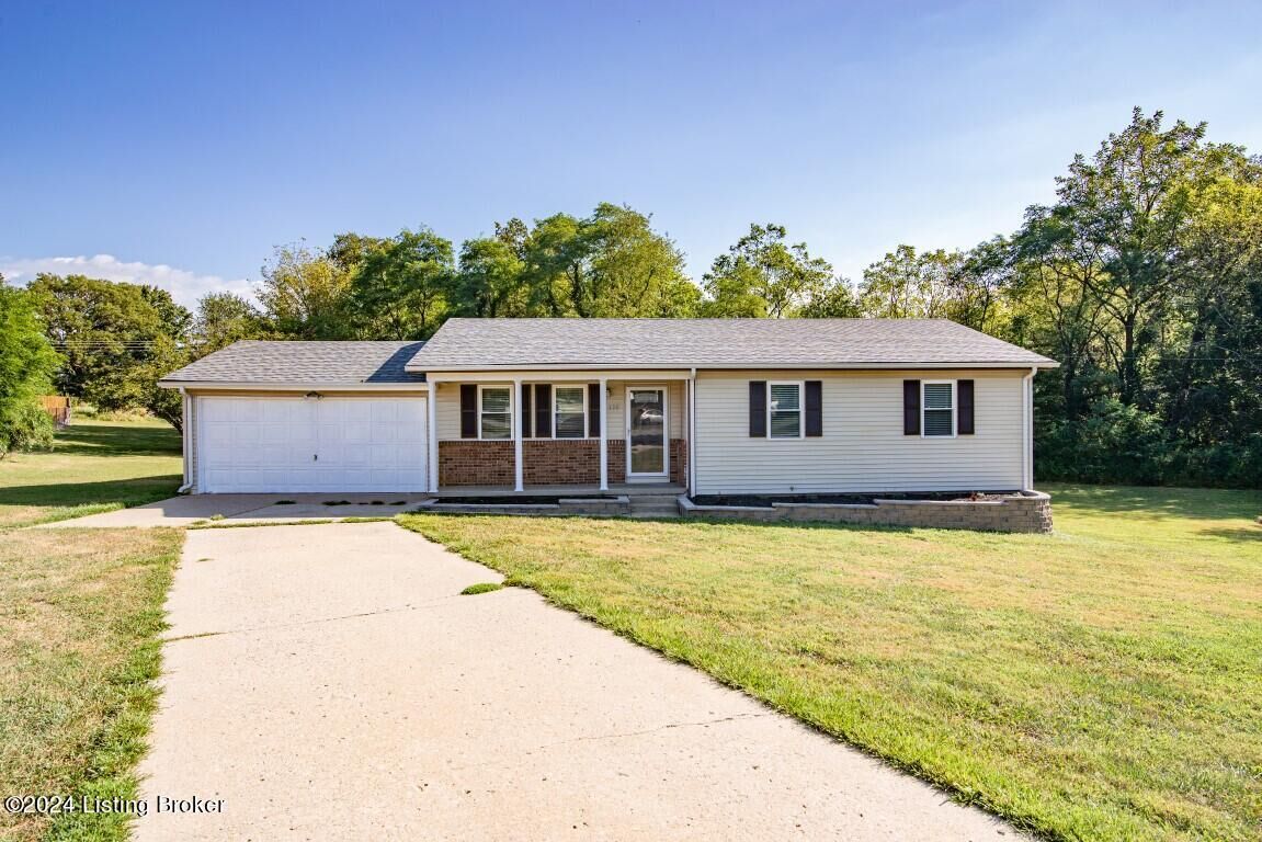 Property Photo:  130 Oak Hill Dr  KY 42701 