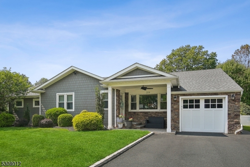 Property Photo:  304 Northview Ter  NJ 07081 