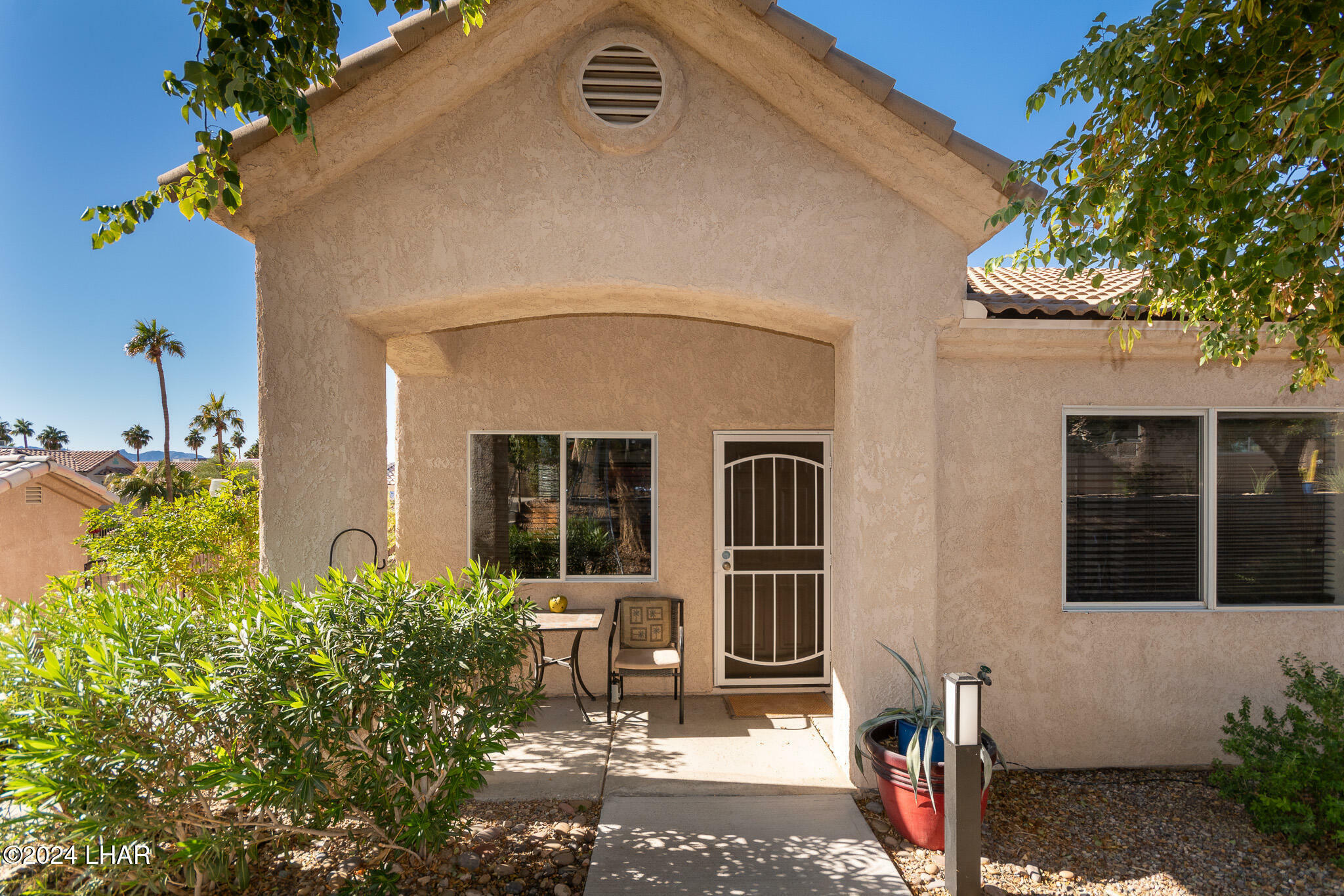 Property Photo:  470 Acoma Blvd 128B  AZ 86406 