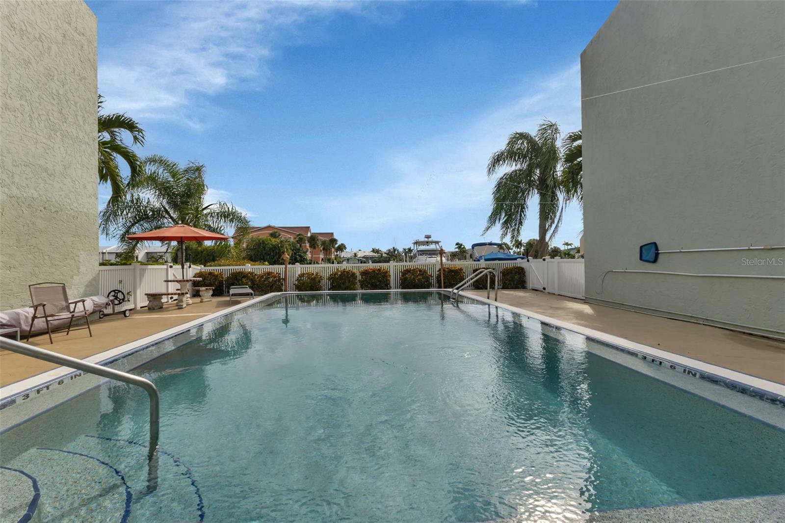 Property Photo:  1400 Mineo Drive 12-A  FL 33950 