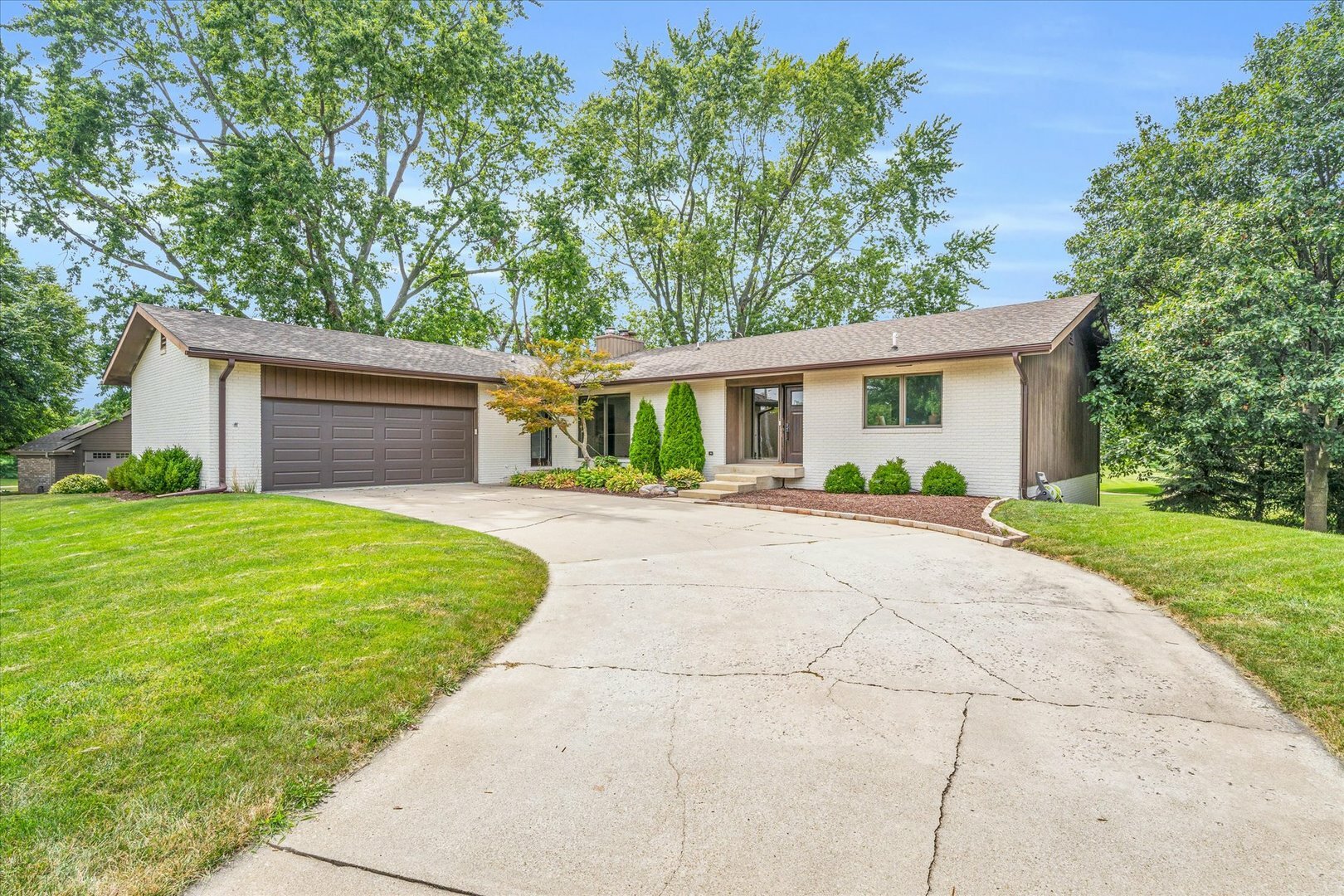 Property Photo:  2303 Valley Brook Drive  IL 61822 