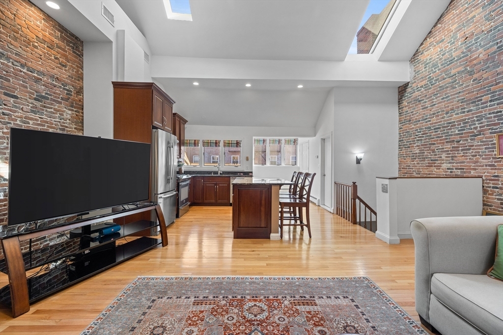 Property Photo:  32 Temple Street Ph  MA 02114 