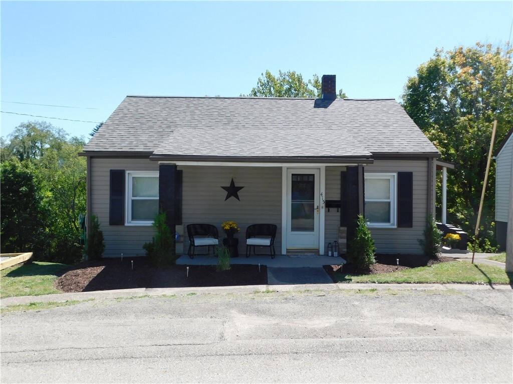Property Photo: 415 S Mt Vernon Ave Ext. PA 15401