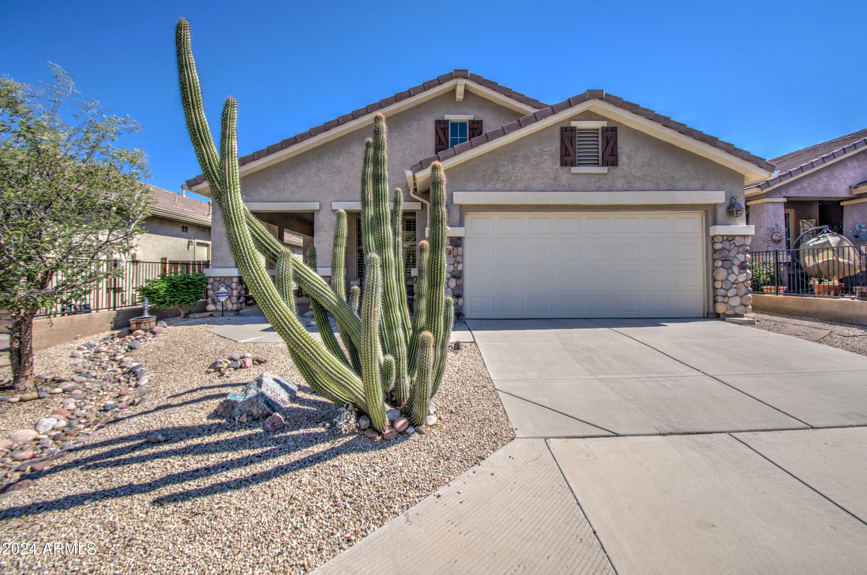 Property Photo:  392 W Twin Peaks Parkway  AZ 85143 