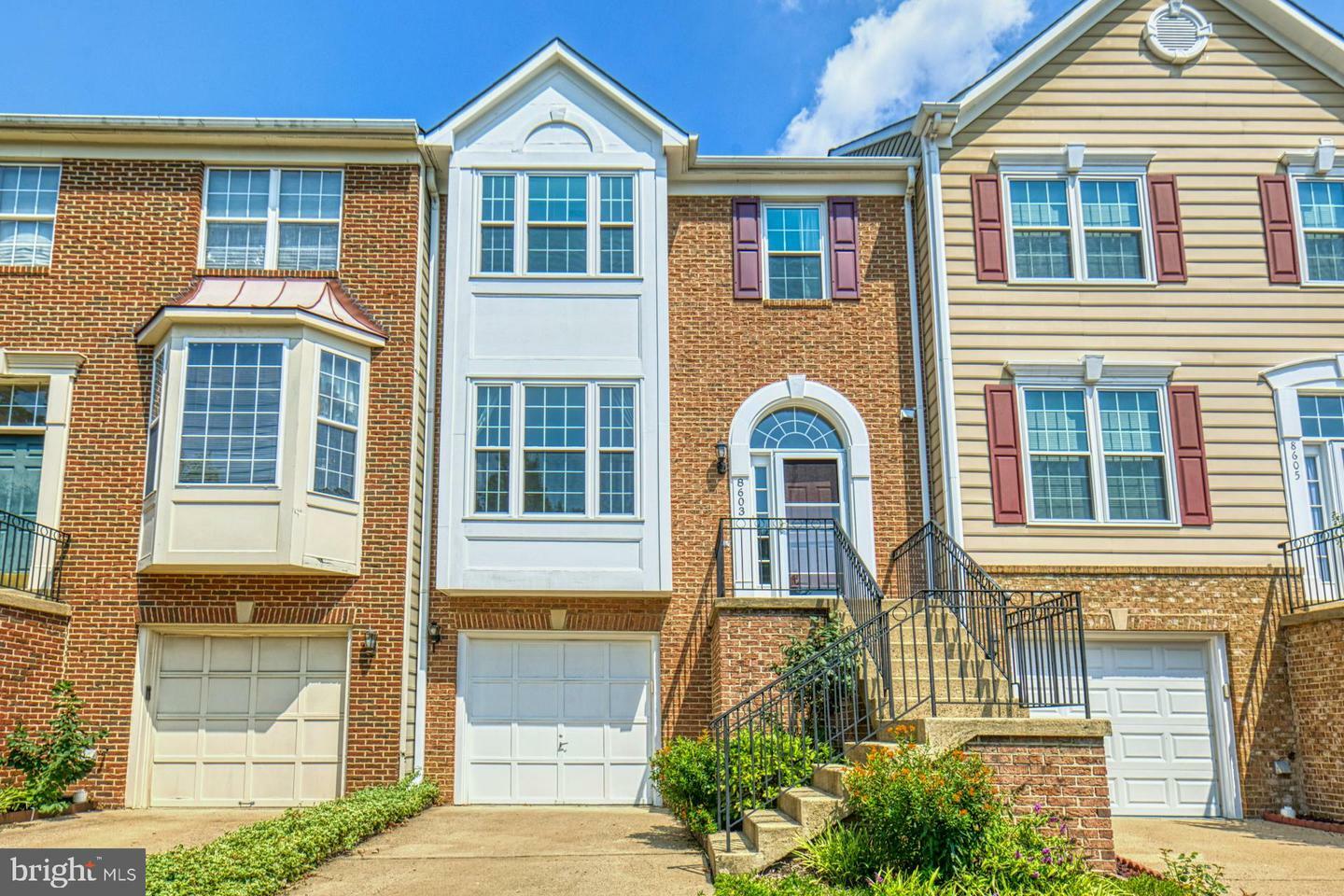 Property Photo: 8603 Beech Hollow Lane VA 22153