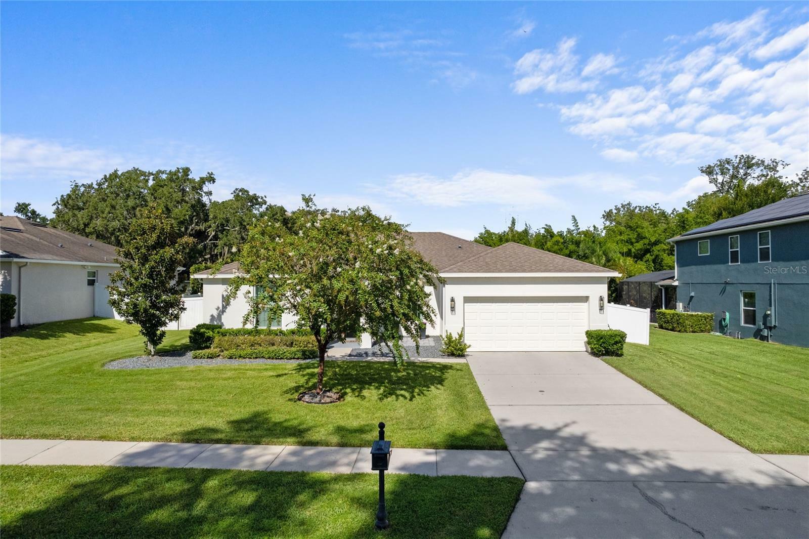 Property Photo:  611 Lake Cove Pointe Circle  FL 34787 