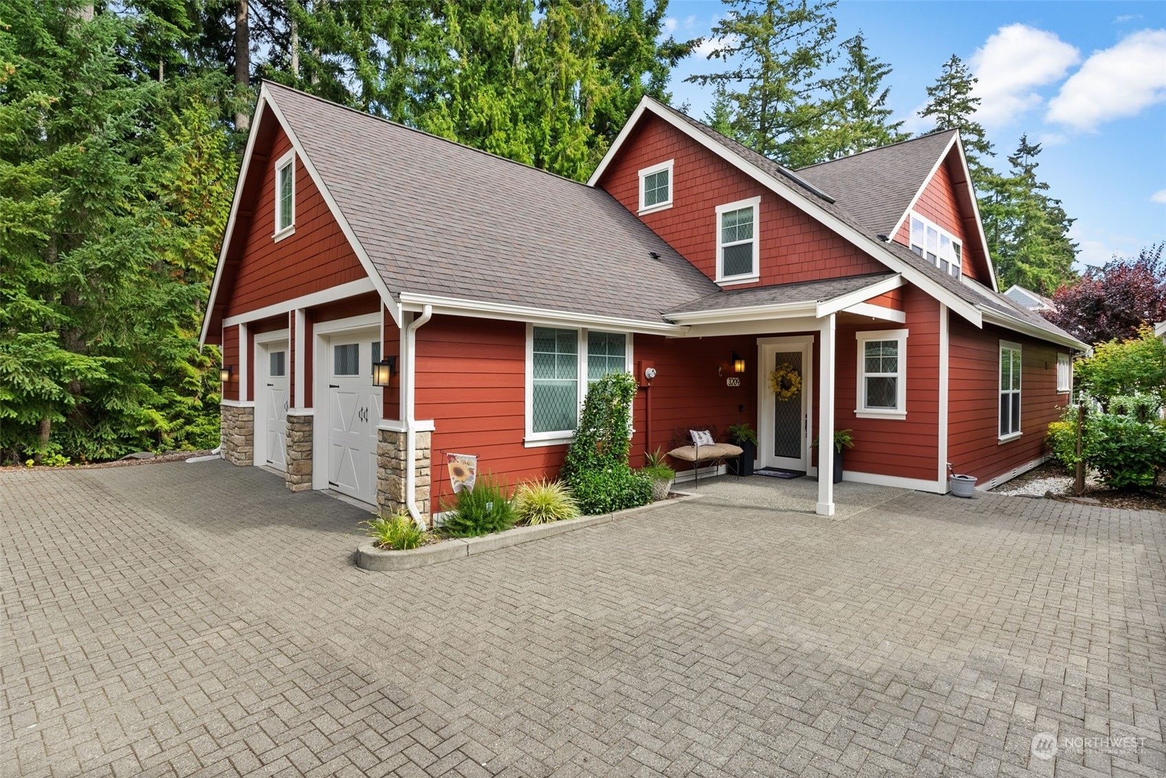 Property Photo:  3209 Emerald Lane  WA 98335 